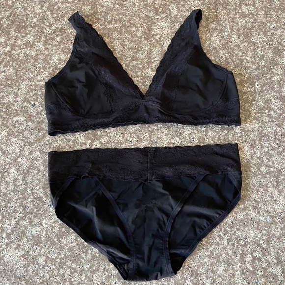 Natori Bliss Perfection Wireless Day Bra - Picture 11 of 16